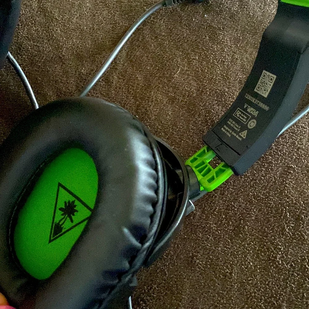 XX vibe headphone.